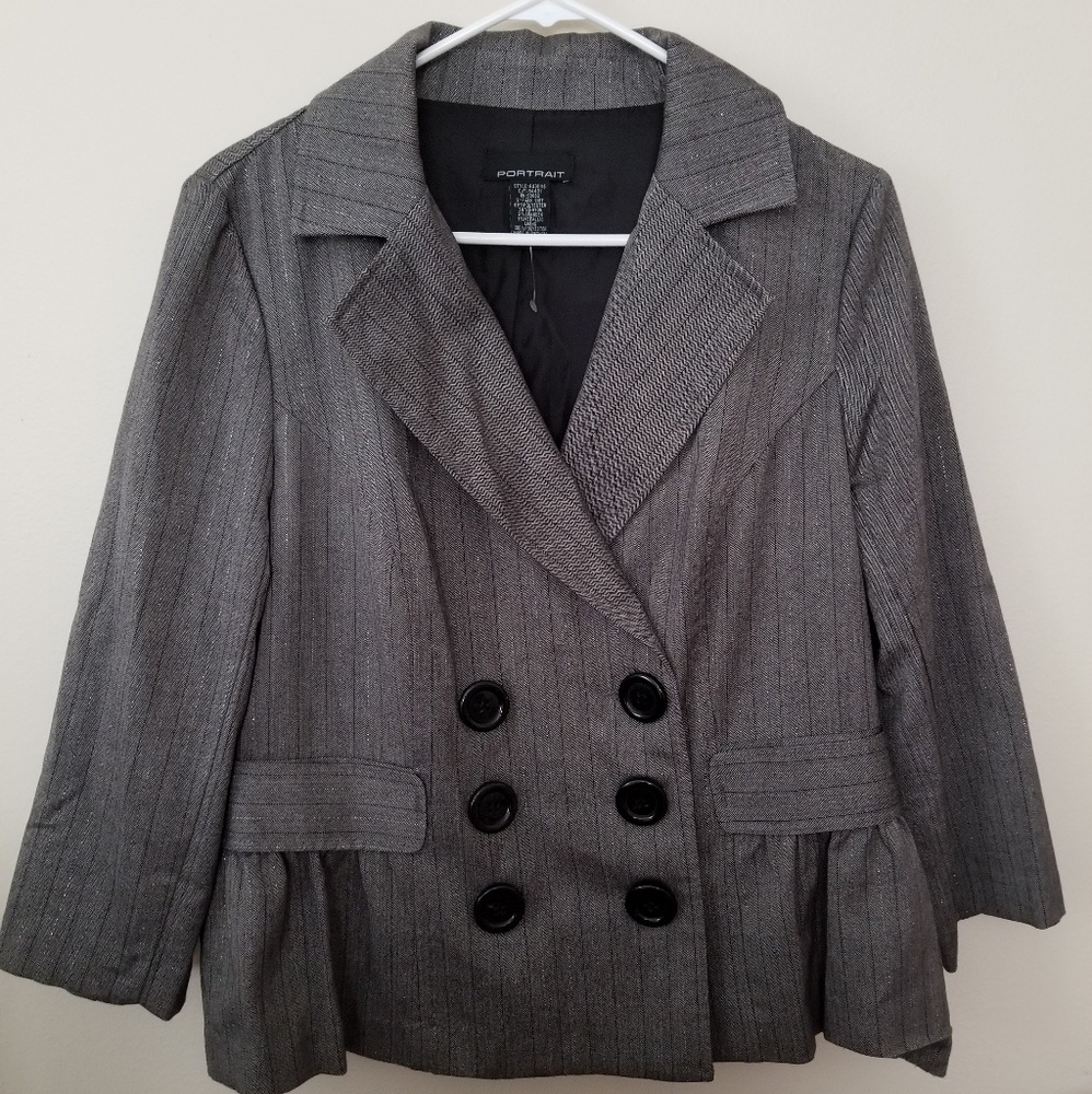 Womens Blazer suite in grey/metallic sz 12